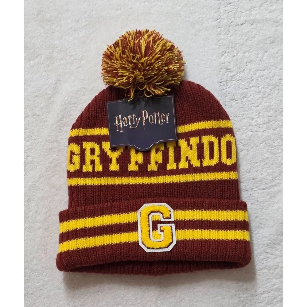 Gryffindor Harry Potter Knit Beanie Pom Pom One Size Burgundy Gold Hat NWT